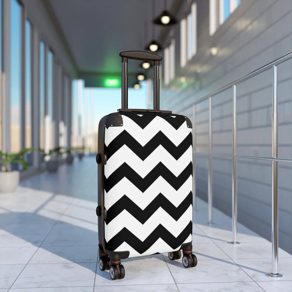 Cabin Suitcase - Ziggy Zag